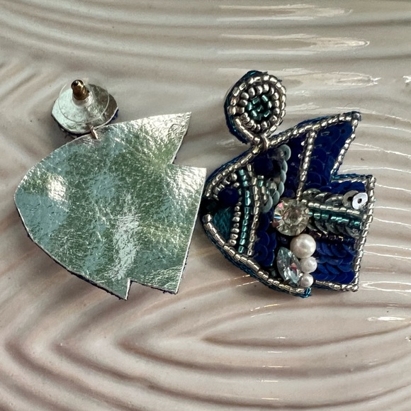 Fish earrings - Picture 3 of 3